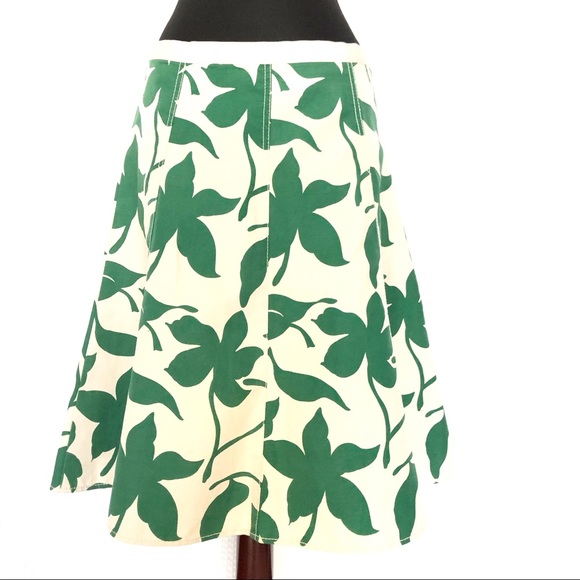 Banana Republic Dresses & Skirts - Banana Republic Floral Skirt Size 6